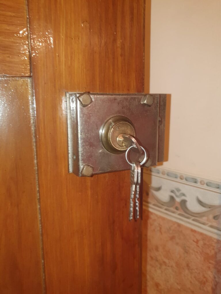 Apertura de puertas Almagro