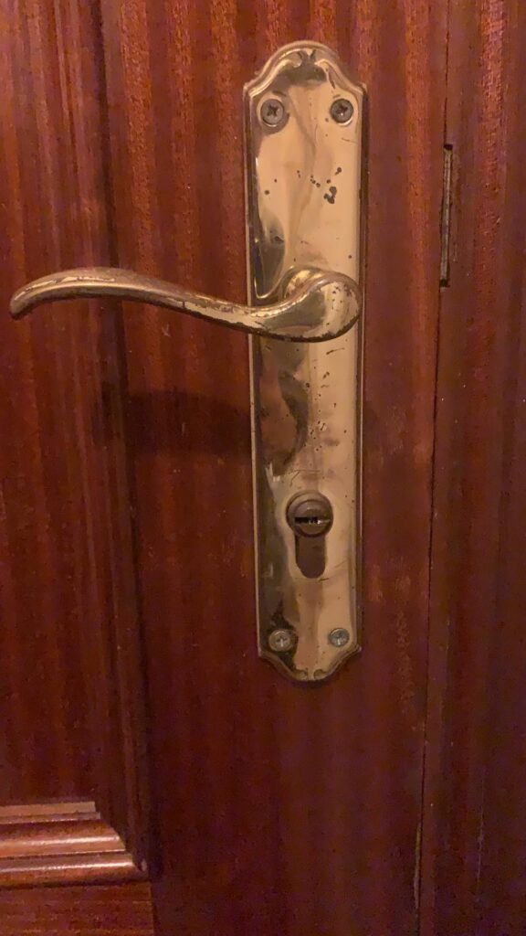 Apertura de puertas Cuatro Vientos