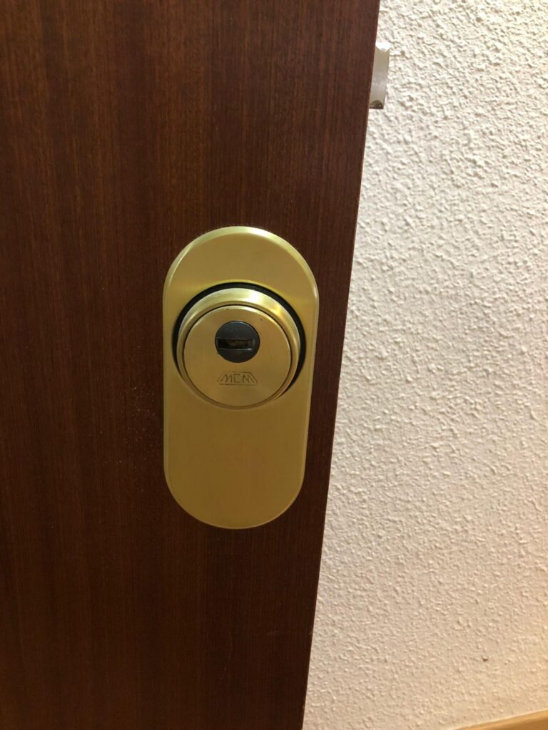 Apertura de puertas El Negralejo