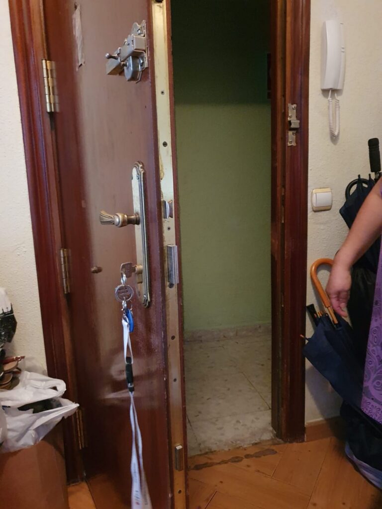 Apertura de puertas La Berzosa