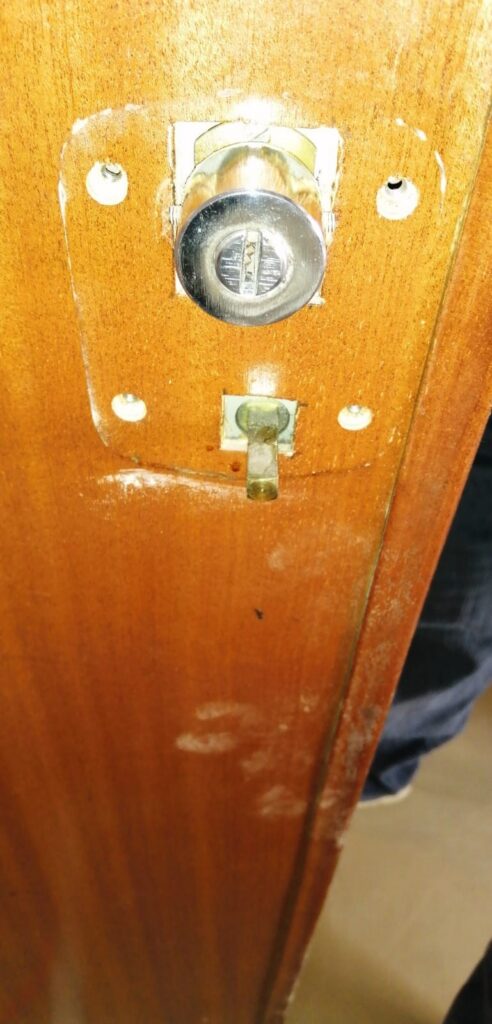 Apertura de puertas Moratalaz