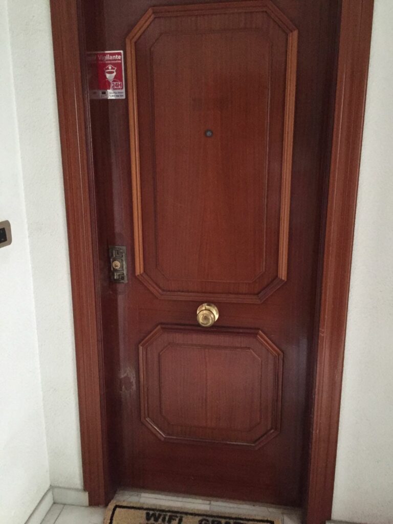 Apertura de puertas Nuevos Ministerios