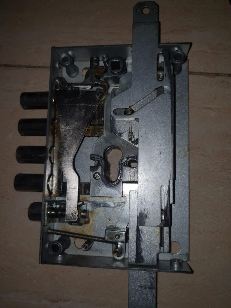 Cambio de cerraduras Rejas