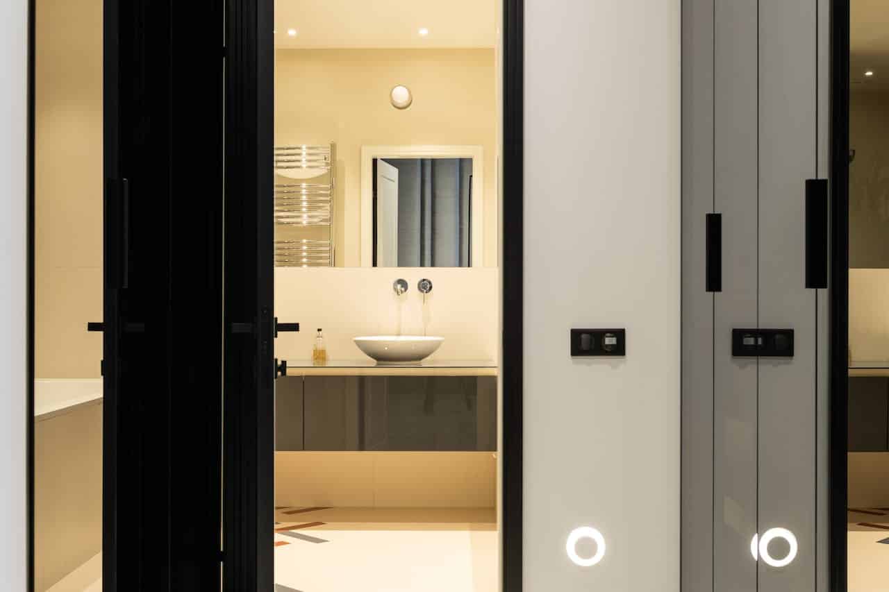Consejos para elegir la mejor cerradura de baño: ¡Asegura la privacidad y la seguridad en tu hogar!